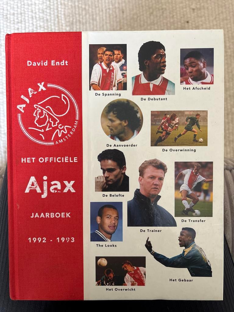 Ajax Jaarboek 1992-1993 - Het Officiële Jaarboek, Ophalen of Verzenden, Gelezen, Balsport