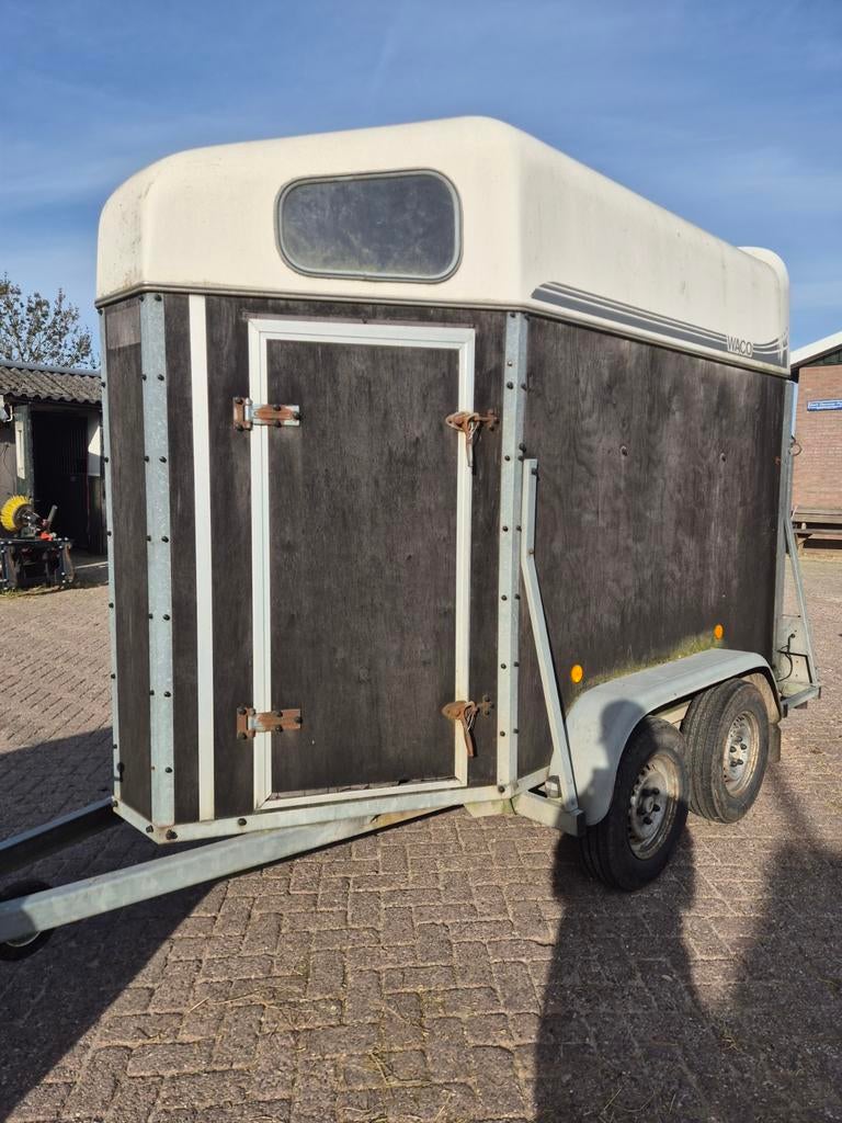 Waco paarden trailer, Ophalen