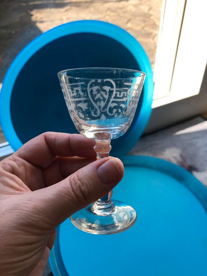 Oud antiek glaasje, Antiek en Kunst, Antiek | Glas en Kristal, Ophalen of Verzenden