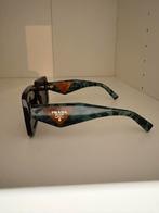 Prada zonnebril, Sieraden, Tassen en Uiterlijk, Zonnebrillen en Brillen | Dames, Gebruikt, Zonnebril, Prada, Ophalen of Verzenden