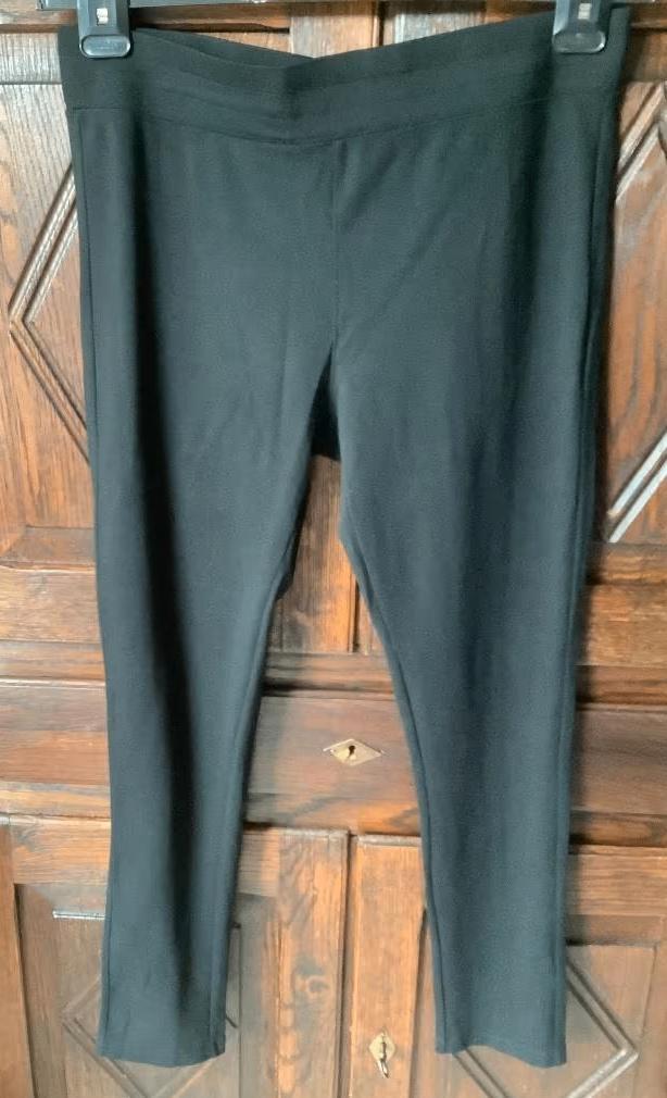 Zwarte broek, damesbroek, pantalon; maat 46; WOMAN, Ophalen of Verzenden, Zo goed als nieuw, Zwart, Broek of Spijkerbroek