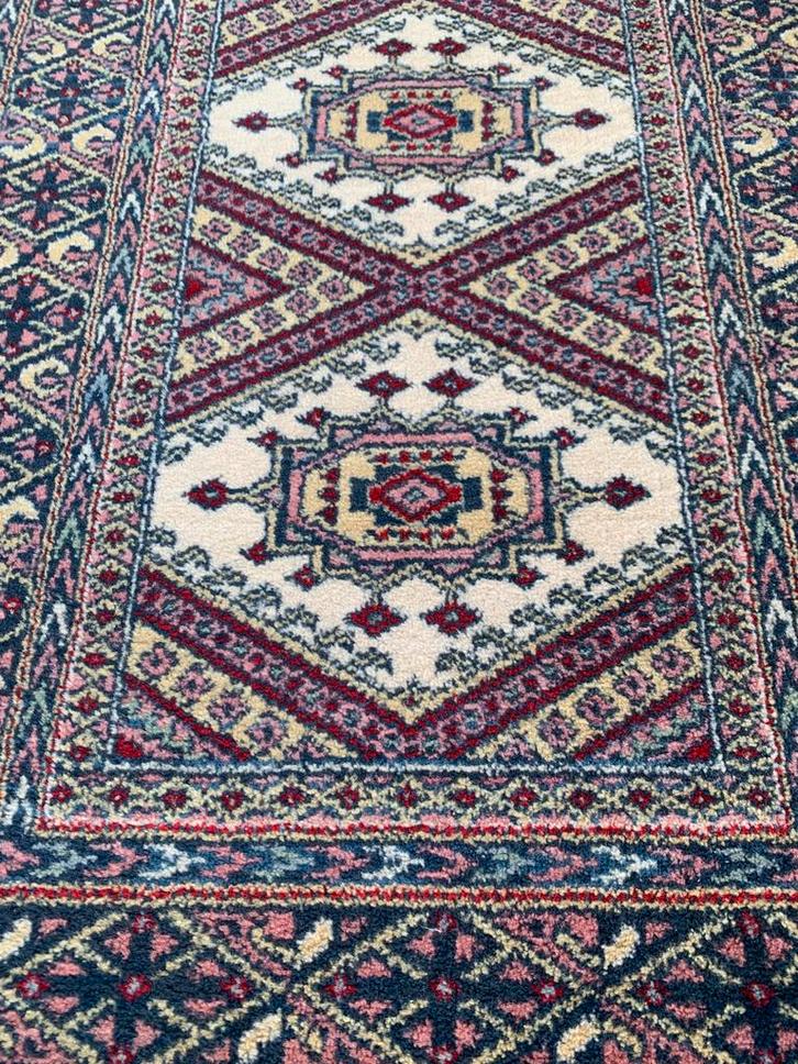 Super Schattig Handgeknoopt Vintage Vloerkleedje., Huis en Inrichting, Stoffering | Tapijten en Kleden, Zo goed als nieuw, 50 tot 100 cm