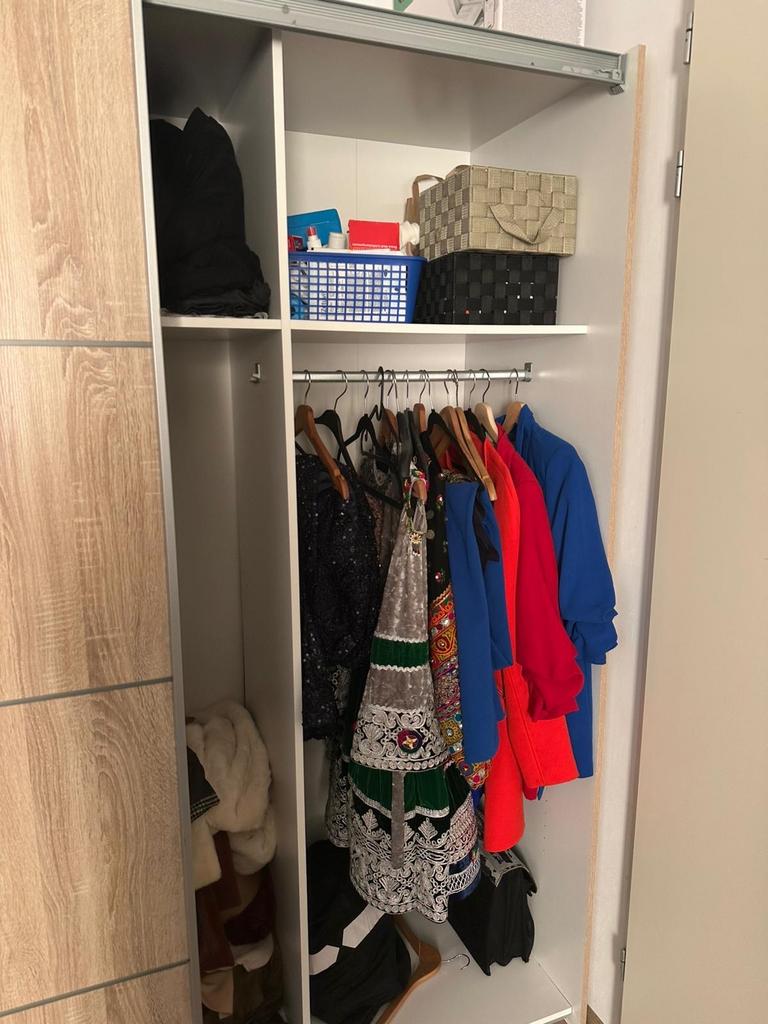 Leenbakker Kledingkast met Schuifdeuren - 2.44m breed, Huis en Inrichting, Kasten | Kledingkasten, Ophalen, Gebruikt, 200 cm of meer