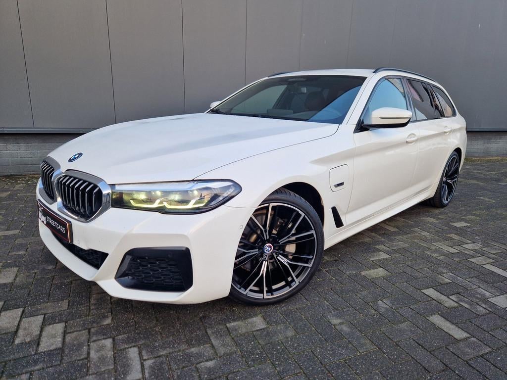 BMW 5-serie Touring 530e xDrive M Sport /Led /Adap Cruise, 1935 kg, Gebruikt, Euro 6, 4 cilinders
