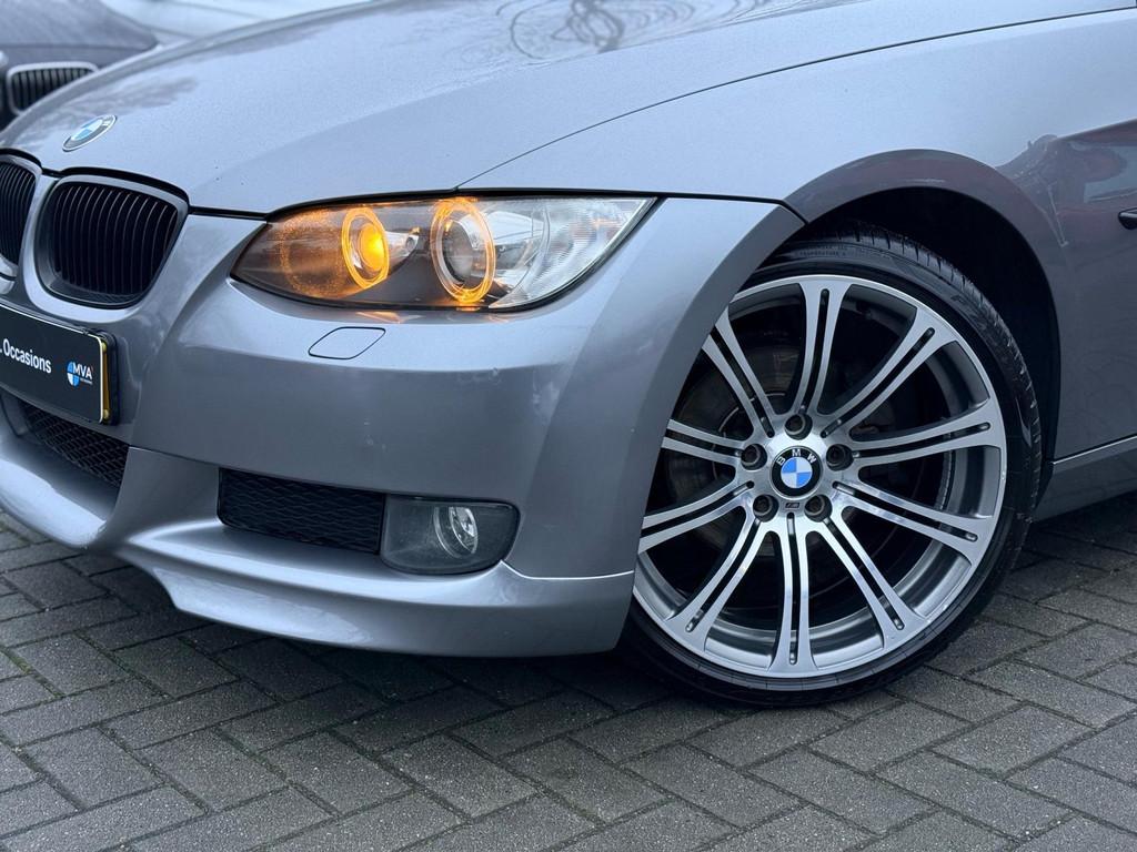 BMW 3-serie Coupé 320i Corporate Lease|Nieuwe Ketting|Cruis, Auto's, Euro 5, Zwart, 4 cilinders, 4 stoelen