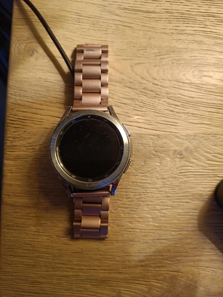 Samsung Galaxy Watch 4 Classic 42mm Zilver incl. Oplader., Sieraden, Tassen en Uiterlijk, Smartwatches, Zo goed als nieuw, Android