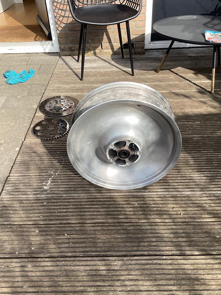 Te koop aangeboden vrod achterwiel achtervelg., Motoren, Onderdelen | Harley-Davidson, Ophalen, Gebruikt