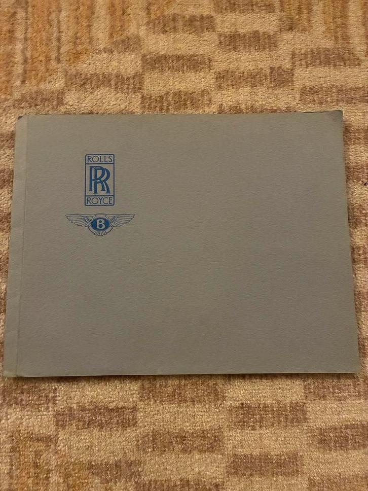 Rolls-Royce Silver Shadow Drophead Coupé portfolio brochure, Boeken, Auto's | Folders en Tijdschriften, Zo goed als nieuw, Overige merken