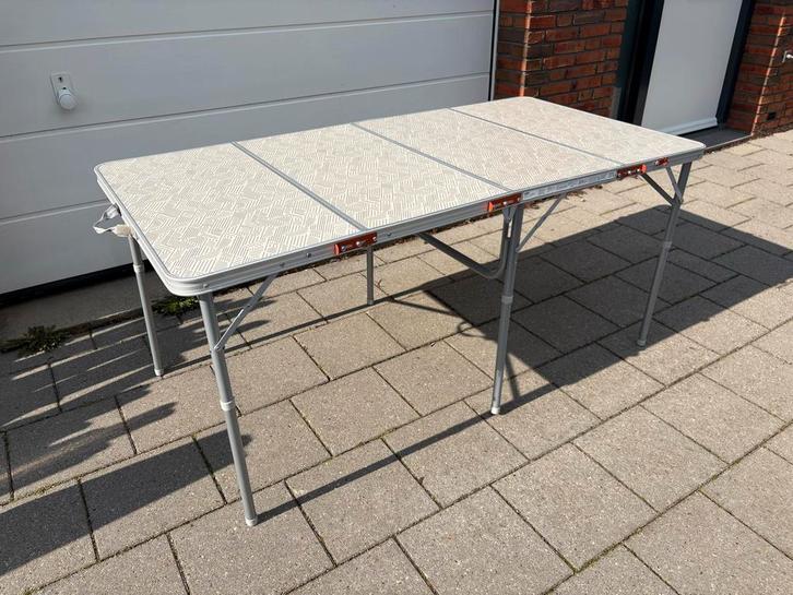 Opklapbare campingtafel voor 6-8 personen, Caravans en Kamperen, Kampeermeubelen, Zo goed als nieuw, Campingtafel, Ophalen