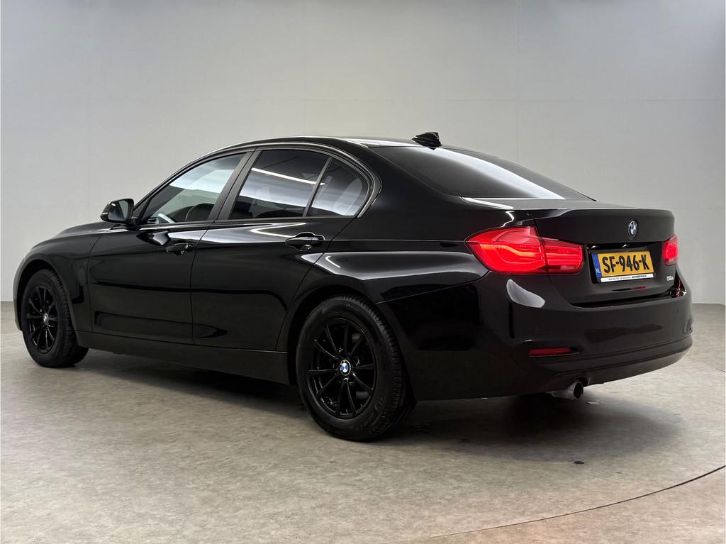 BMW 3 Serie 318i Executive Shadow Line | LED | Clima | Cruis, Automaat, Gebruikt, Euro 6, Zwart