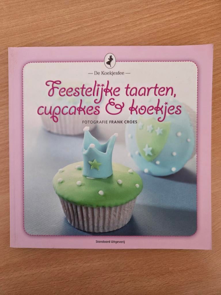 De koekjesfee - feestelijke taarten cupcakes & koekjes, Ophalen of Verzenden, Zo goed als nieuw, Taarten, Boek of Tijdschrift