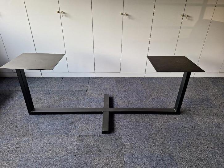 Stalen tafelpoot, Huis en Inrichting, Tafels | Eettafels, Zo goed als nieuw, 50 tot 100 cm, 200 cm of meer, Vijf personen of meer