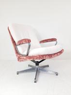 Vintage strassle draaifauteuil rize rib nieuwe stof fauteuil, Huis en Inrichting, Fauteuils, Strassle, ., Vintage, 75 tot 100 cm