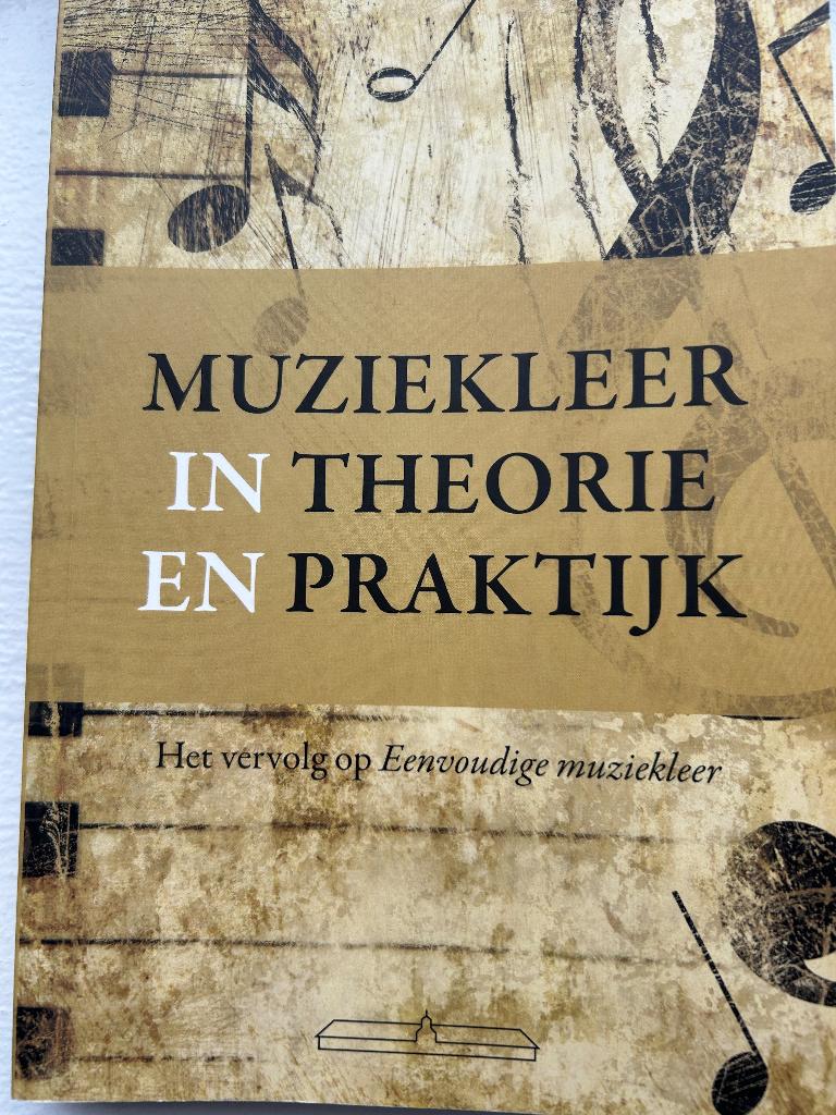 Muziekleer in theorie en praktijk - Hennie Schouten, Gelezen, Hennie Schouten, Ophalen of Verzenden, Overige onderwerpen
