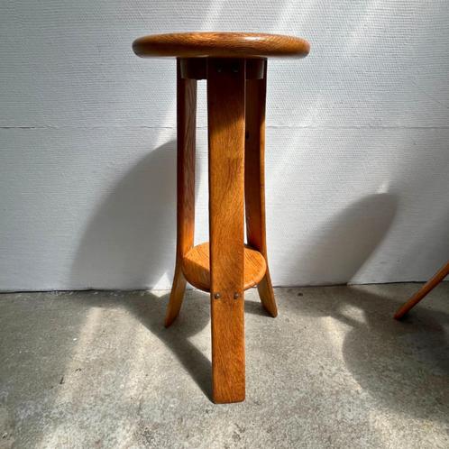 4x vintage barkruk eik brutalisme - meubelfabriek oisterwijk, Huis en Inrichting, Barkrukken, Gebruikt, 60 tot 90 cm, Hout, 4 krukken