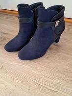 Mooie, donkerblauwe suède enkellaarsjes, Ophalen of Verzenden, Zo goed als nieuw, Blauw