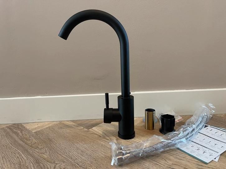 Mat zwarte keukenkraan/keukenmengkraan! Grohe-villeroy nieuw, Doe-het-zelf en Verbouw, Sanitair, Nieuw, Kraan, Ophalen of Verzenden