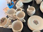 Wedgewood koffie en thee kopjes, melk en suiker potje, Antiek en Kunst, Antiek | Servies compleet, Ophalen of Verzenden