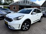 Kia Niro 1.6 GDi Hybrid First Edition Trekhaak, Camera, App, Stof, Wit, Bedrijf, 26 km/l