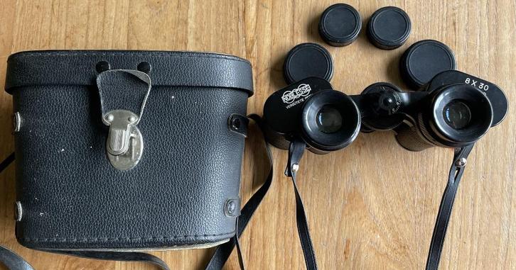 Noblesse 8x30 mooie verrekijker met foudraal en doppen, Audio, Tv en Foto, Optische apparatuur | Verrekijkers, Gebruikt, Porro (met knik)