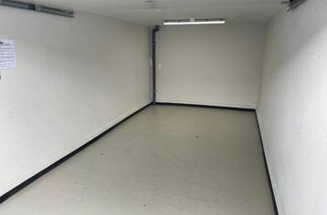 Garagebox Te Koop 24m2 in Park Heinenoord als belegging beschikbaar voor biedingen