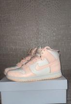 Nike dunk high, Wit, Nike, Ophalen of Verzenden, Sneakers of Gympen