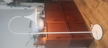 Hala trompet lamp wit vintage beschikbaar voor biedingen