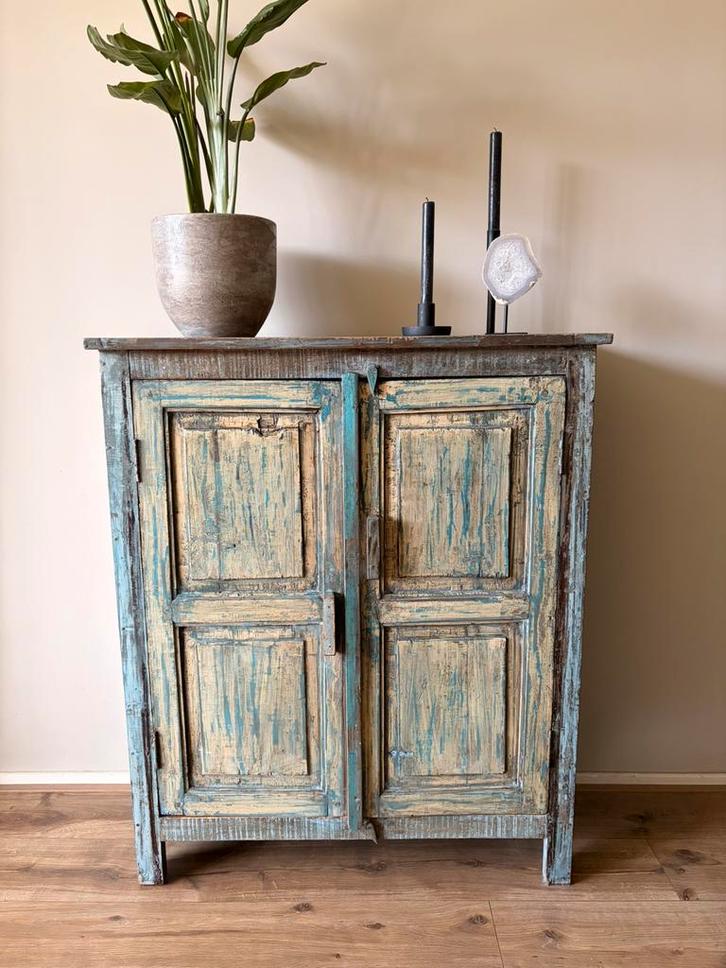 India kast met 1 plank - Uniek exemplaar!, Huis en Inrichting, Kasten | Buffetkasten, Gebruikt, 100 tot 150 cm, 50 tot 100 cm