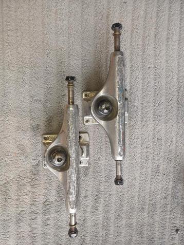 Independent Trucks 8.25 - Skateboard beschikbaar voor biedingen