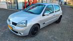 Renault Clio 1.2 55KW Autbas E3 2005 Grijs/apk/airco/nap, Voorwielaandrijving, Stof, Zwart, Origineel Nederlands