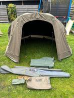 Fox supa oval brolly inclusief fox mk2 overwrap/ winterskin, Watersport en Boten, Hengelsport | Karpervissen, Ophalen of Verzenden