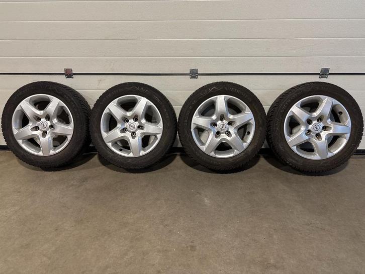 16" vredestein winterbanden st 5 x 105 opel meriva, zafira, Auto-onderdelen, Banden en Velgen, Banden en Velgen, Winterbanden
