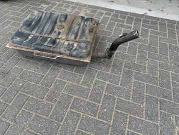 Mercedes W123 Station Brandstoftank beschikbaar voor biedingen