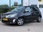 Renault Twingo 1.2-16V Collection, AIRCO, NAP, Auto's, Gebruikt, Zwart, 4 cilinders, 4 stoelen