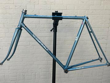 Comprial Racefiets Frame Retro Maat 56 beschikbaar voor biedingen