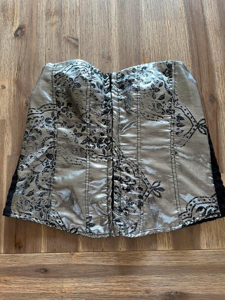 Zilver/zwarte top, bodice, voorkant sluiting mt s/m 38/40, Kleding | Dames, Tops, Zo goed als nieuw, Maat 38/40 (M), Zwart, Zonder mouw