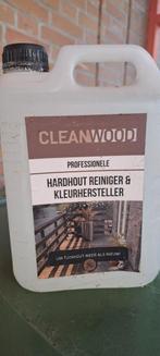 10 yerrycans met hardhoutteiniger en kleurhersteller., Doe-het-zelf en Verbouw, Verf, Beits en Lak, Minder dan 5 liter, Ophalen