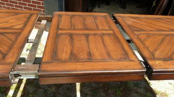 Klassiek Eiken eetkamer tafel Uitschuifbaar  beschikbaar voor biedingen