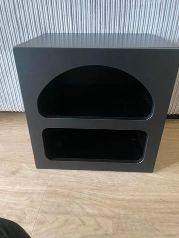 2x Zwarte Bijzettafel / Nachtkastje beschikbaar voor biedingen
