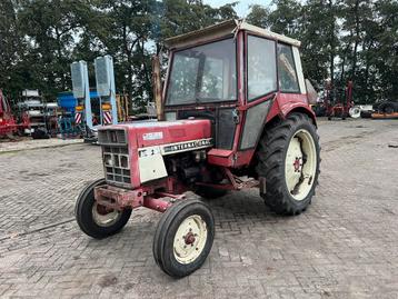 International 533 2wd tractor trekker gebruikt beschikbaar voor biedingen