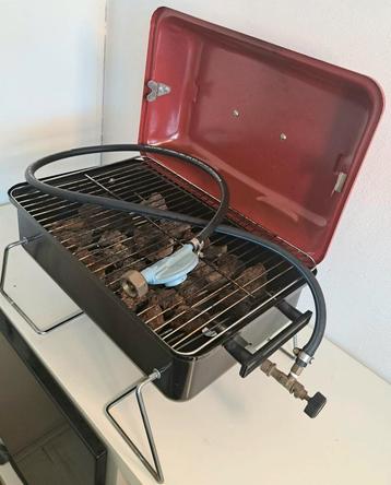 Draagbare Gasbarbecue - 26 x 40 cm met deksel inclusief Gass beschikbaar voor biedingen