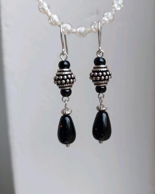 Mooie nieuwe zilveren oorbellen met Onyx, Sieraden, Tassen en Uiterlijk, Oorbellen, Nieuw, Hangers, Zilver, Zwart, Met edelsteen