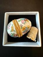 Emaille eitje van Halcyon Days en Zilveren Vingerhoedje, Overige kleuren, Ophalen of Verzenden, Dame of Heer, Zilver