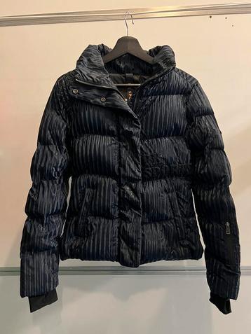 PK winterjas, maat 170 beschikbaar voor biedingen