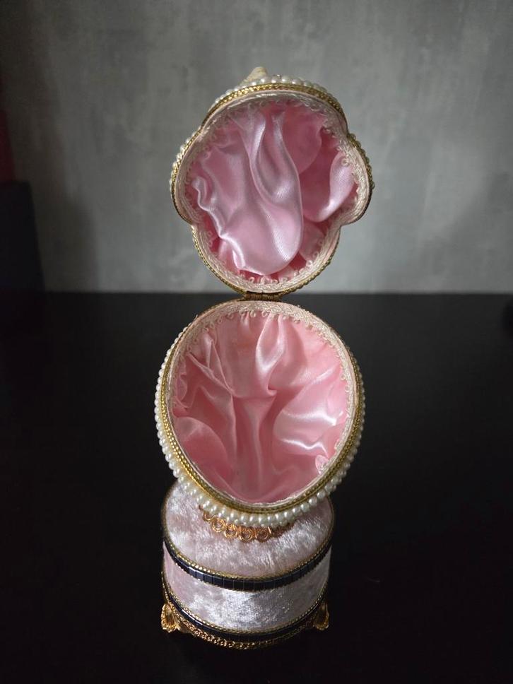 Antiek faberge ei met muziek doosje, Antiek en Kunst, Antiek | Overige Antiek, Ophalen of Verzenden