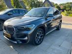 BMW X1 sDrive20i (2022) High Exec Aut, garantie, weinig KM, 1998 cc, 15 km/l, 1800 kg, Zwart