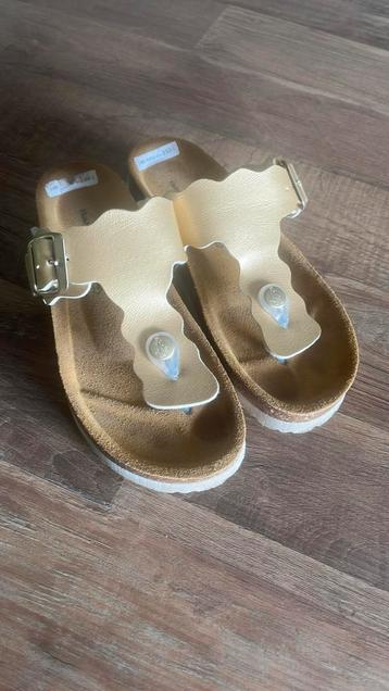 Hush Puppies sandalen maat 35, nieuw!  beschikbaar voor biedingen