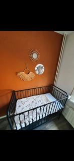 Ledikant zwart staal, Kinderen en Baby's, Babywiegjes en Ledikanten, Ophalen, Zo goed als nieuw, Ledikant
