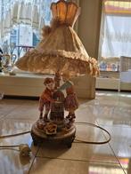 Oude Porseleinen Lamp met Kinderen, Ophalen