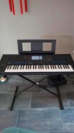 Aangeboden. YAMAHA PSR SX 700 compleet in doos, Muziek en Instrumenten, Ophalen, 61 toetsen, Yamaha, Zo goed als nieuw